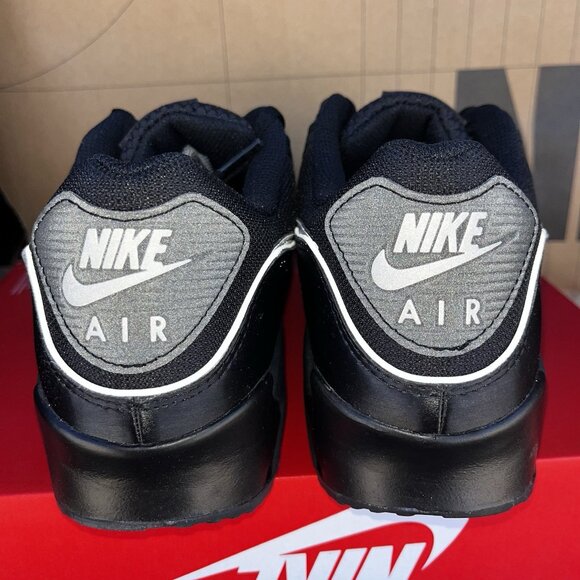 NEW Nike Air Max 90 Premium Reflective Black HV4517-002 Men Size 9.5 main image 6